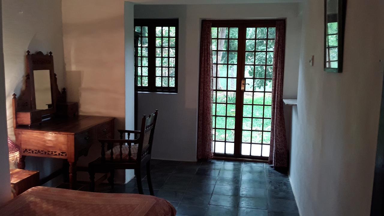 Isai Ambalam Guest House Puducherry Exterior foto